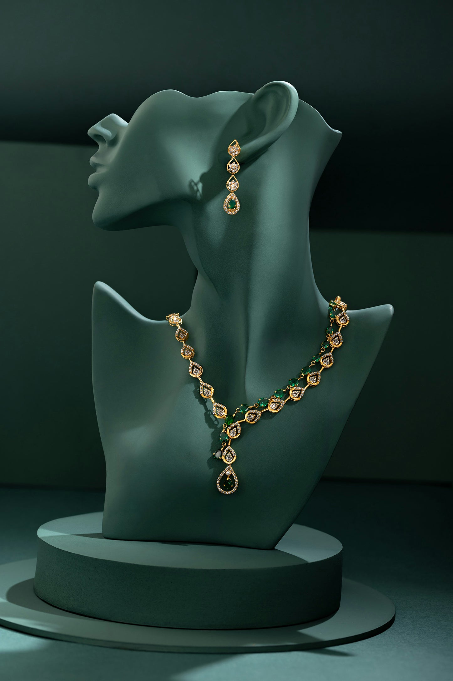 Zovellea Royal Gold-Plated Teardrop Necklace & Earring Set